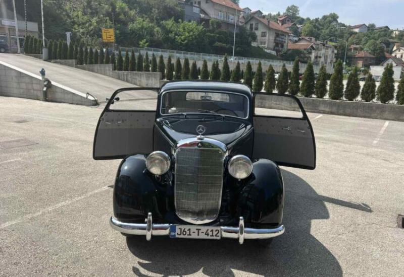  - Prodaja na OLX-u: Restauriran Mercedes Pagoda za golfa dvicu i  KM